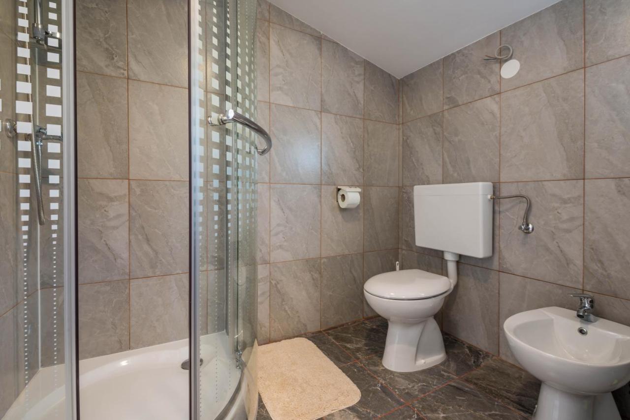Apartment Radeki Glavica 112B Loborika Exterior photo